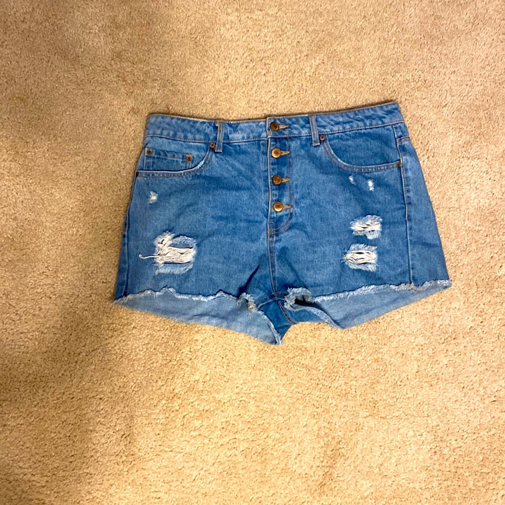 Distressed high waisted shorts